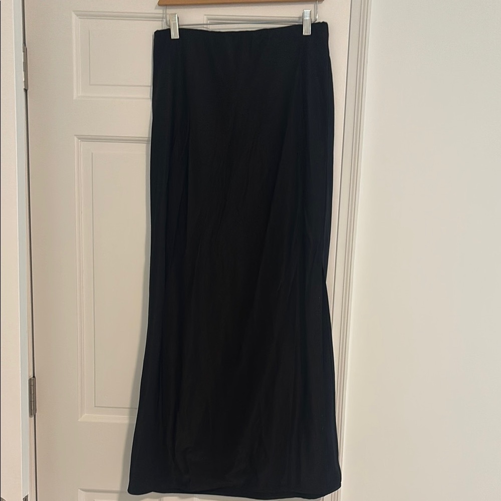Black midi Skirt. L. Future collective Jenny Lopez collection